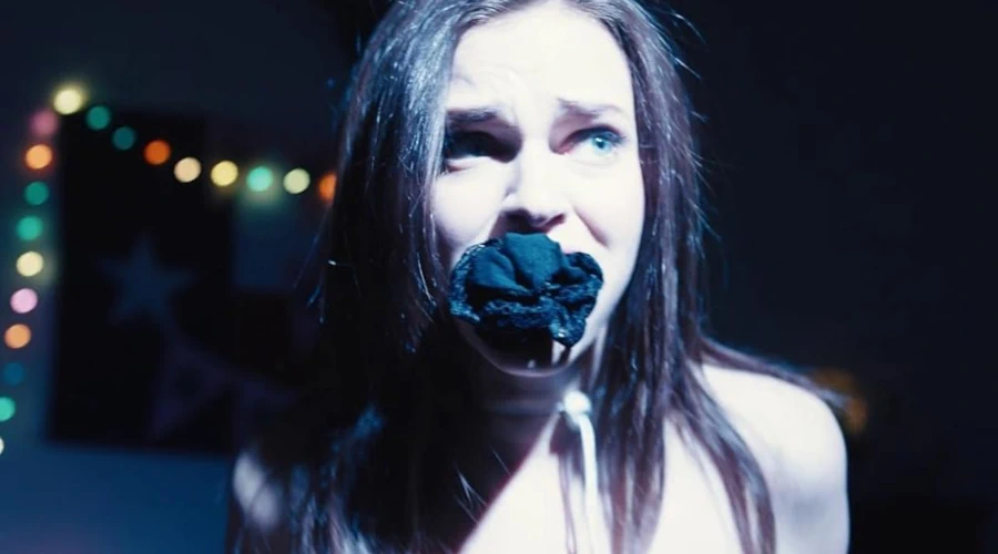 Madeline Brewer dans Cam de Daniel Goldhaber (2018)