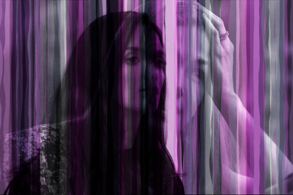 #004 – Iris & Gone Girl